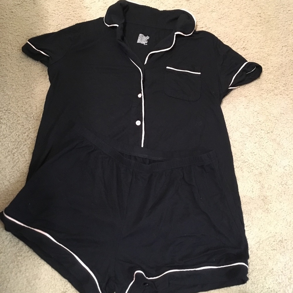 Gilligan & O’Malley Black Pajama Set
